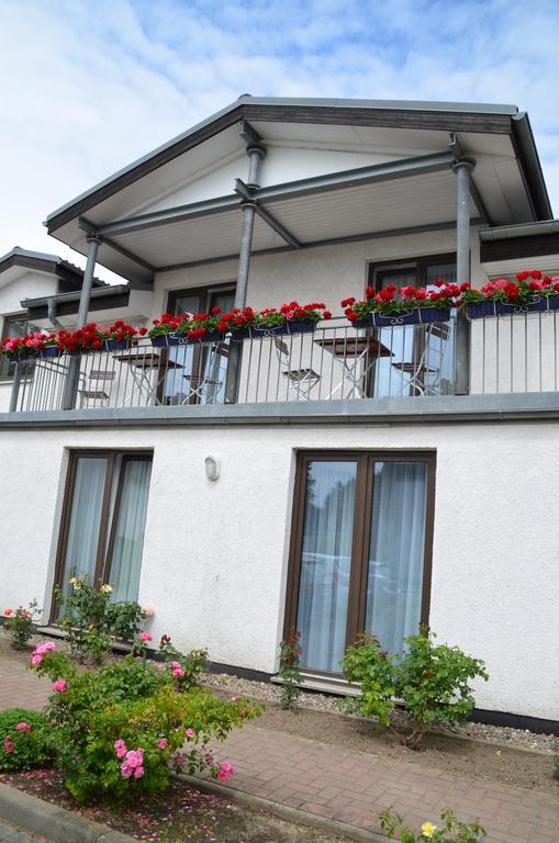 Hotel-Pension Pastow Garni Broderstorf Zewnętrze zdjęcie